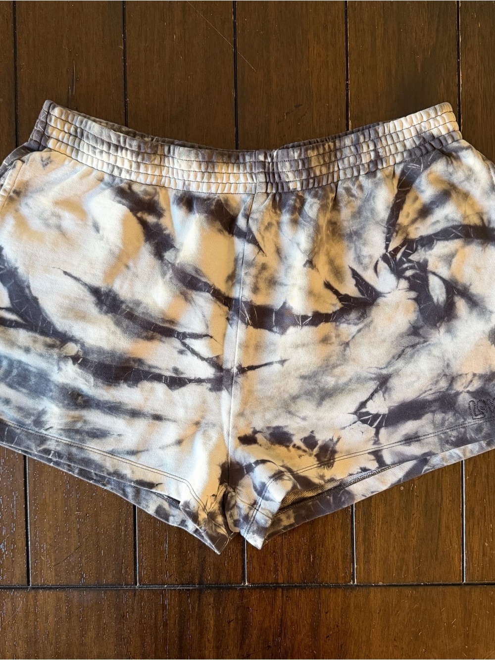 Levi’s Tie Dye High Rise Sweat Shorts Black Gray Pull On Size L - Picture 2 of 6